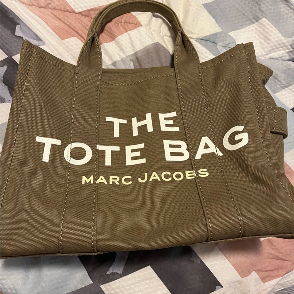 Marc Jacobs Medium Tote Bag